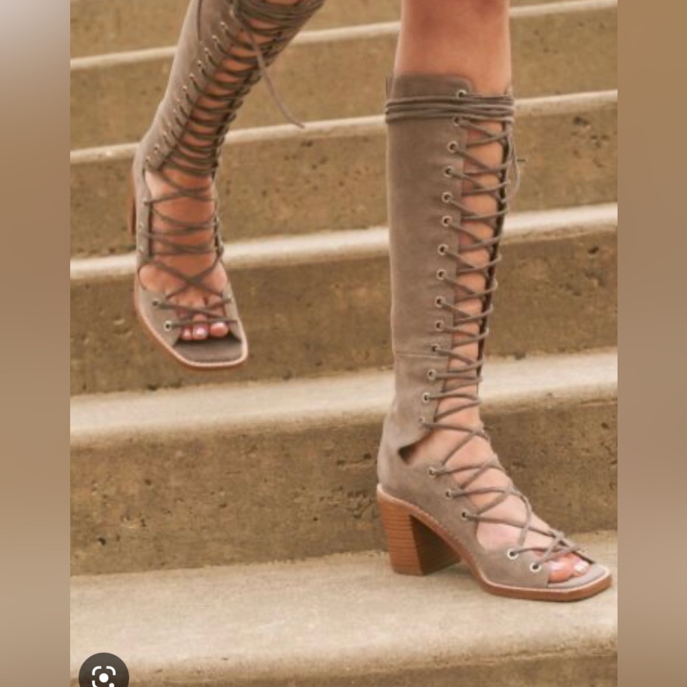 Zelda Lace Up Gladiator Sandals
